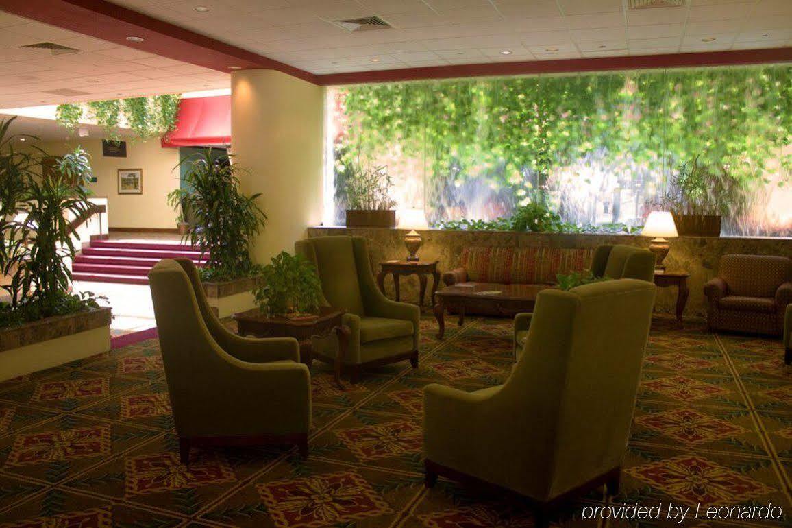 Capital Plaza Hotel Frankfort Exterior foto
